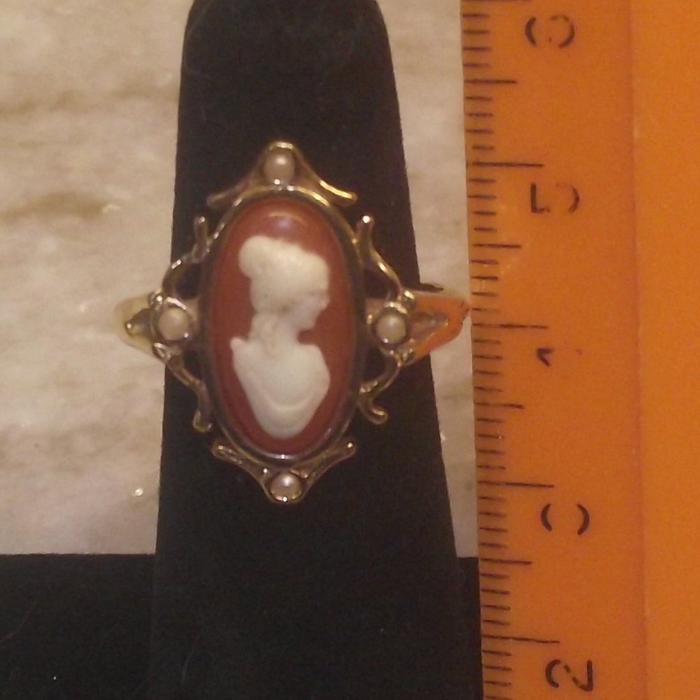 Avon Cameo Ring - image 3